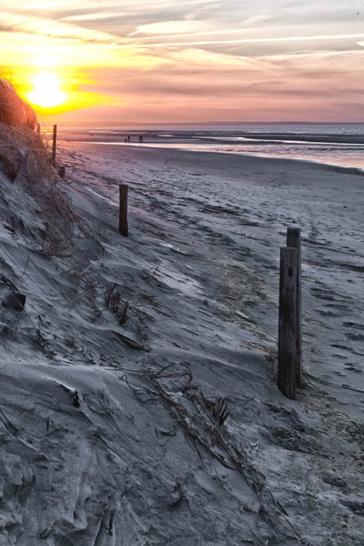 Mayflower Beach, Bebruary